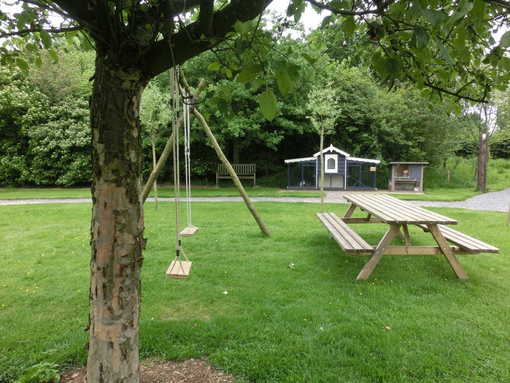 לינה וארוחת בוקר Someren Pipowagen Camping Puur Genieten מראה חיצוני תמונה